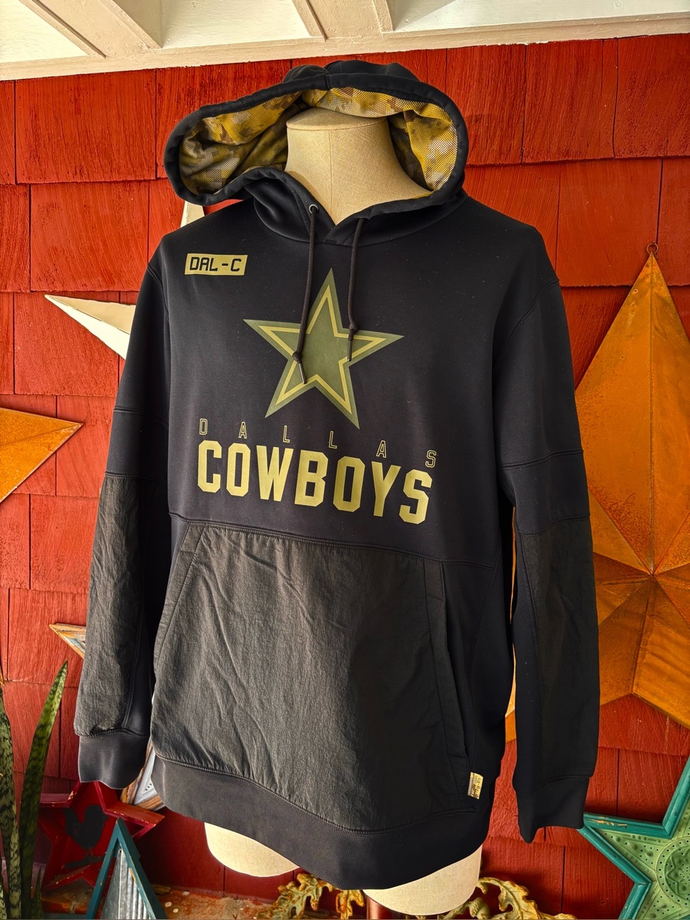 Dallas Cowboys Hoodie Nike NFL Salute Service Performance Black Camo Men’s XL